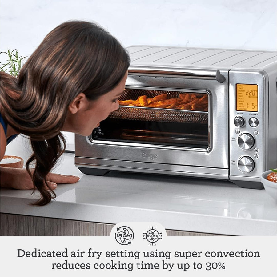 Sage - The Smart Oven Air Fryer - Toasts