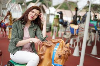 Sony FE 50mm F1.8 Compact Lightweight E Mount Lens with Beautiful Dedofusing Bokeh Compatible with Full Frame and APS C Camera SEL50F18F, Black, Lens Only