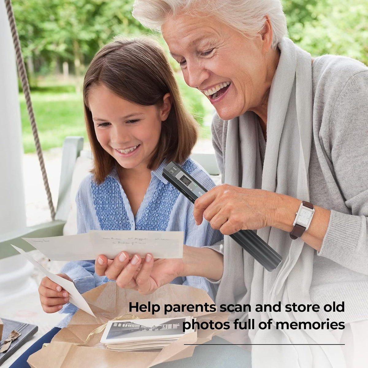 MUNBYN Portable Scanner, Photo Scanner for A4 Documents Pictures Pages Texts in 900 Dpi, Flat Scanning, Include 16G SD Card, Wand Document Reader Uploads Images to Computer Via USB Cable, No Driver