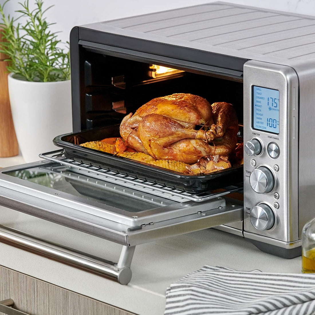 Sage - The Smart Oven Air Fryer - Toasts