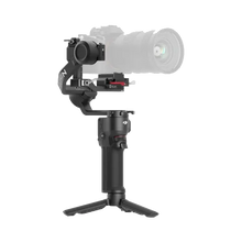 DJI RS 3 Mini - 3-Axis Mirrorless Gimbal Lightweight Stabilizer for Canon/Sony/Panasonic/Nikon/Fujifilm, Bluetooth Shutter Control, Native Vertical Shooting, UAE Version with Official Warranty Support