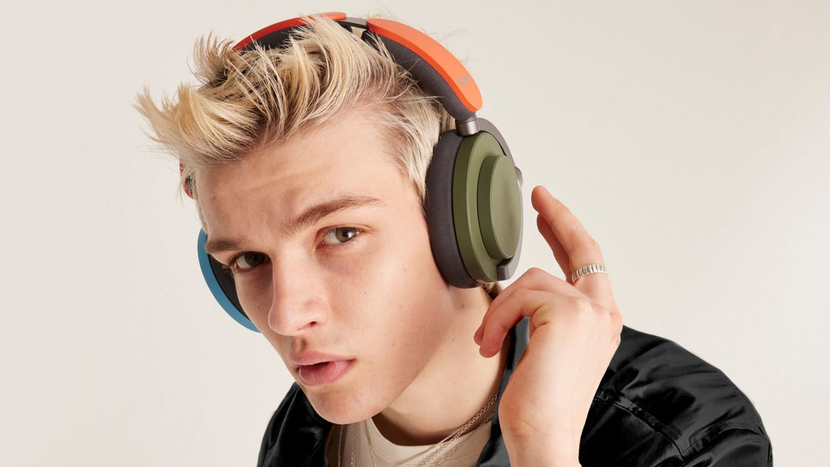 Dyson OnTrac™ headphones Ceramic Cinnabar