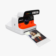 Polaroid Flip White Instant Camera Dubai | 8 Photos + Colour Film Bundle [Polaroid Flip Instant Camera — White]