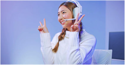 Logitech G733 LIGHTSPEED Wireless Gaming Headset with suspension headband, LIGHTSYNC RGB, Blue VO!CE mic technology and PRO-G audio drivers - White