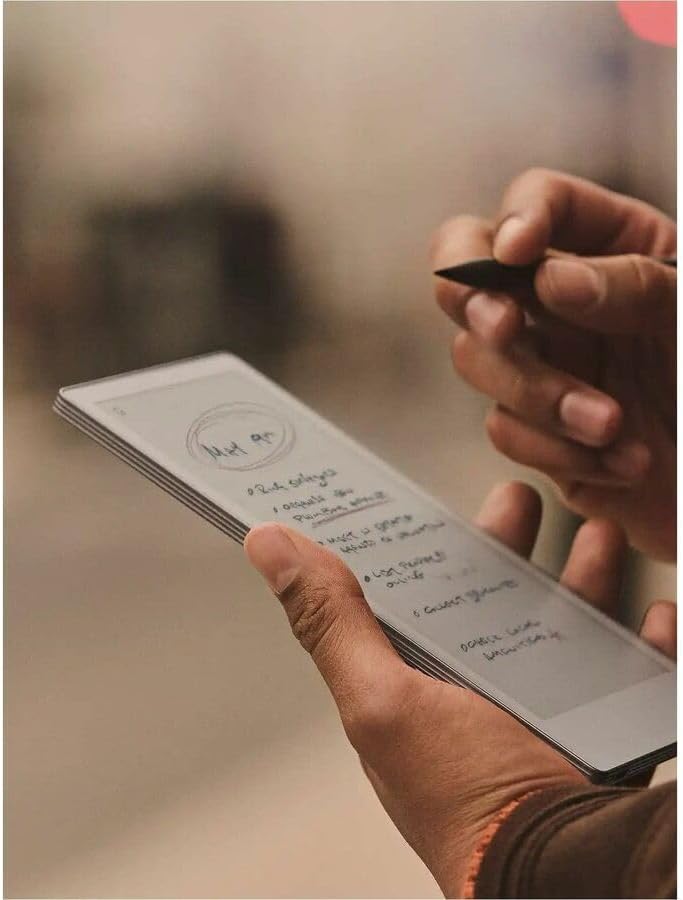 remarkable Paper Pro Move | Ultraportable Colour 7.3" Paper Tablet with Marker Plus | The Digital Pocket Notebook for Productivity on the Go
