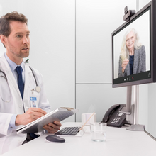 Logitech Brio Stream Webcam, Ultra HD 4K Streaming Edition, Works with  PC/Xbox/Laptop - Black