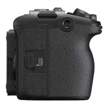 Sony FX30 Digital Cinema Camera (ILME-FX30B)