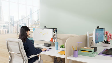 Logitech Brio 300 Full HD Webcam with Privacy Shutter, Noise Reduction Microphone, USB-C, Ceritified for Zoom, Microsoft Teams, Google Meet, Auto Light Correction - Graphite