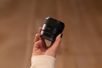 Sony E 11 mm F1.8 APS C Wide Angle Prime Lens SEL11F18, Black, One size