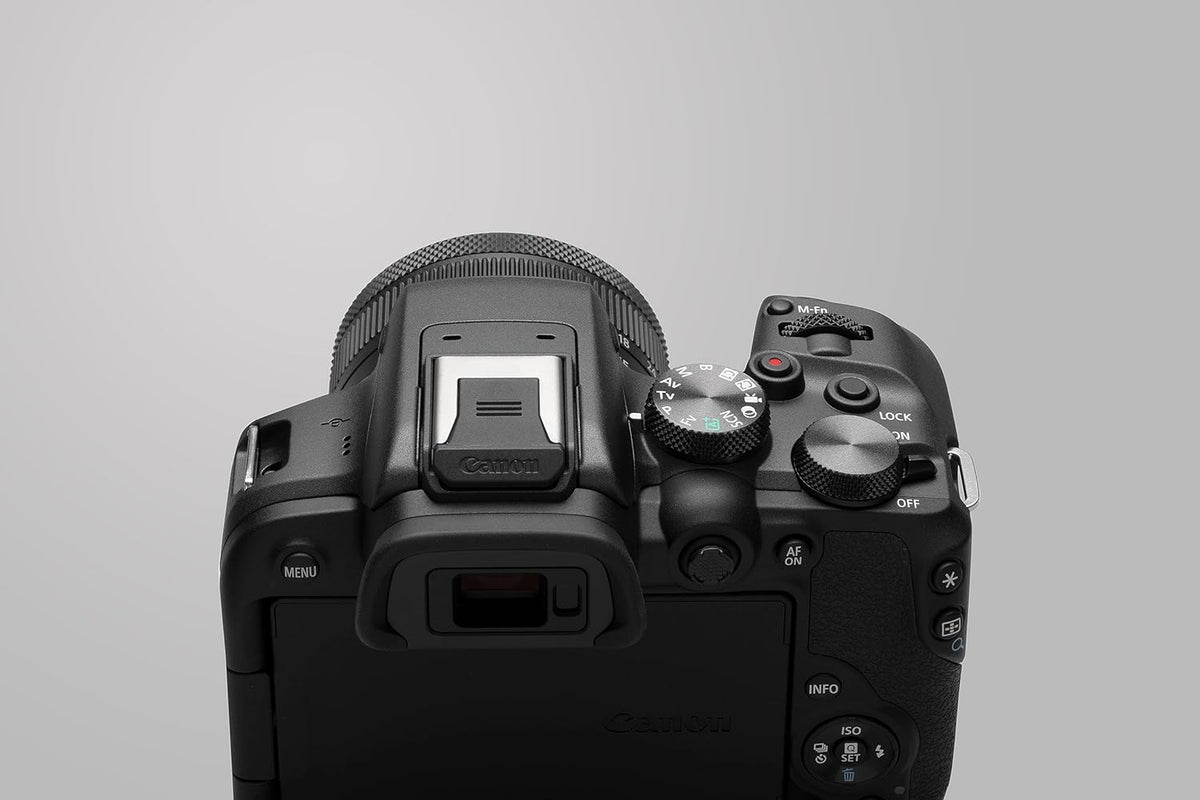 Canon EOS R10 Mirrorless Camera + RF-S 18-45 mm F4.5-6.3 is STM Lens (Hybrid - image 8