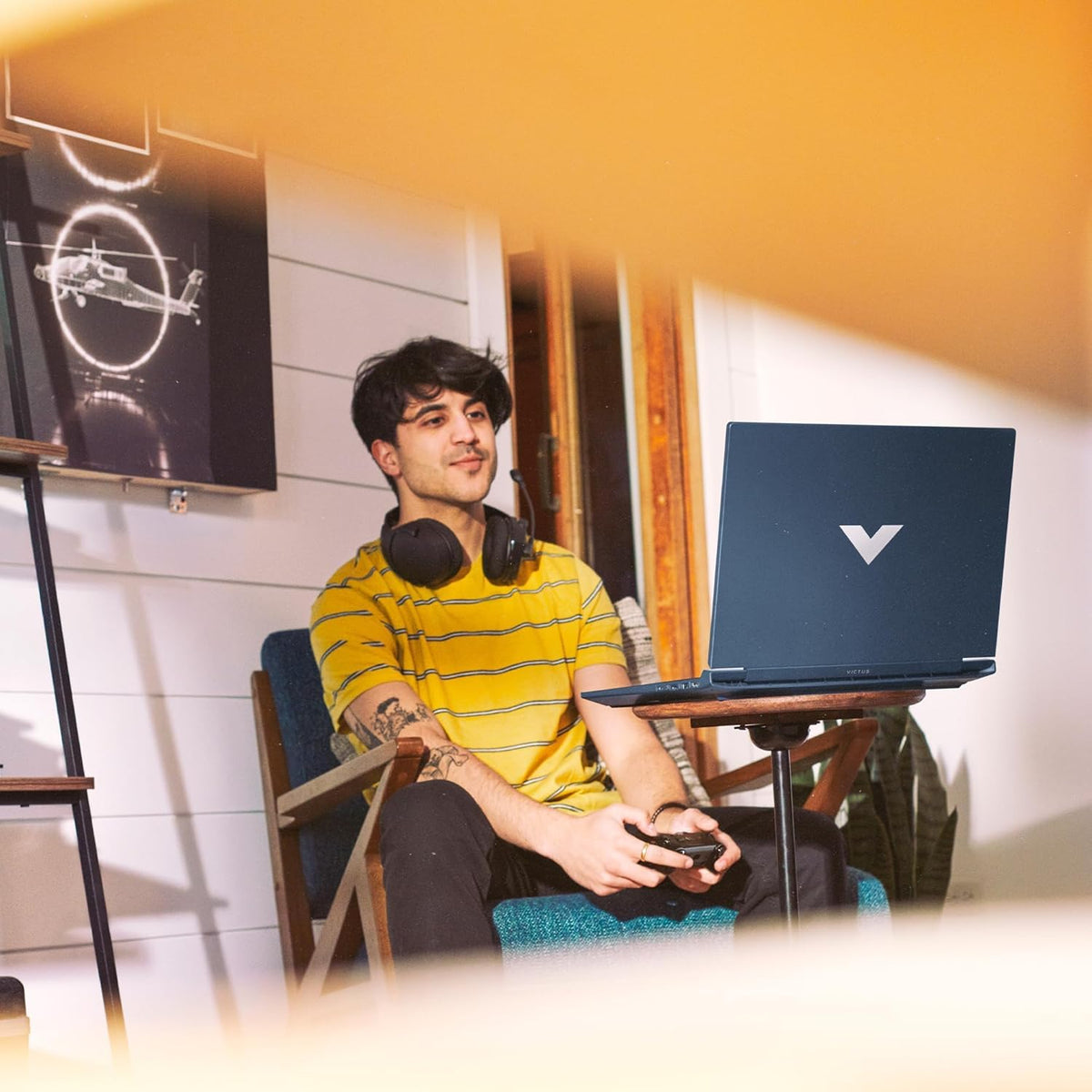 HP Victus Gaming Laptop 15-fb0039ne, 15.6" FHD, 5th Gen AMD Ryzen? 5, 16GB RAM, 512GB SSD, 4GB NVIDIA® GeForce® RTX 3050 Graphics, Windows 11 Home, En -Ar KB, Mica silver - [7Y7G6EA]