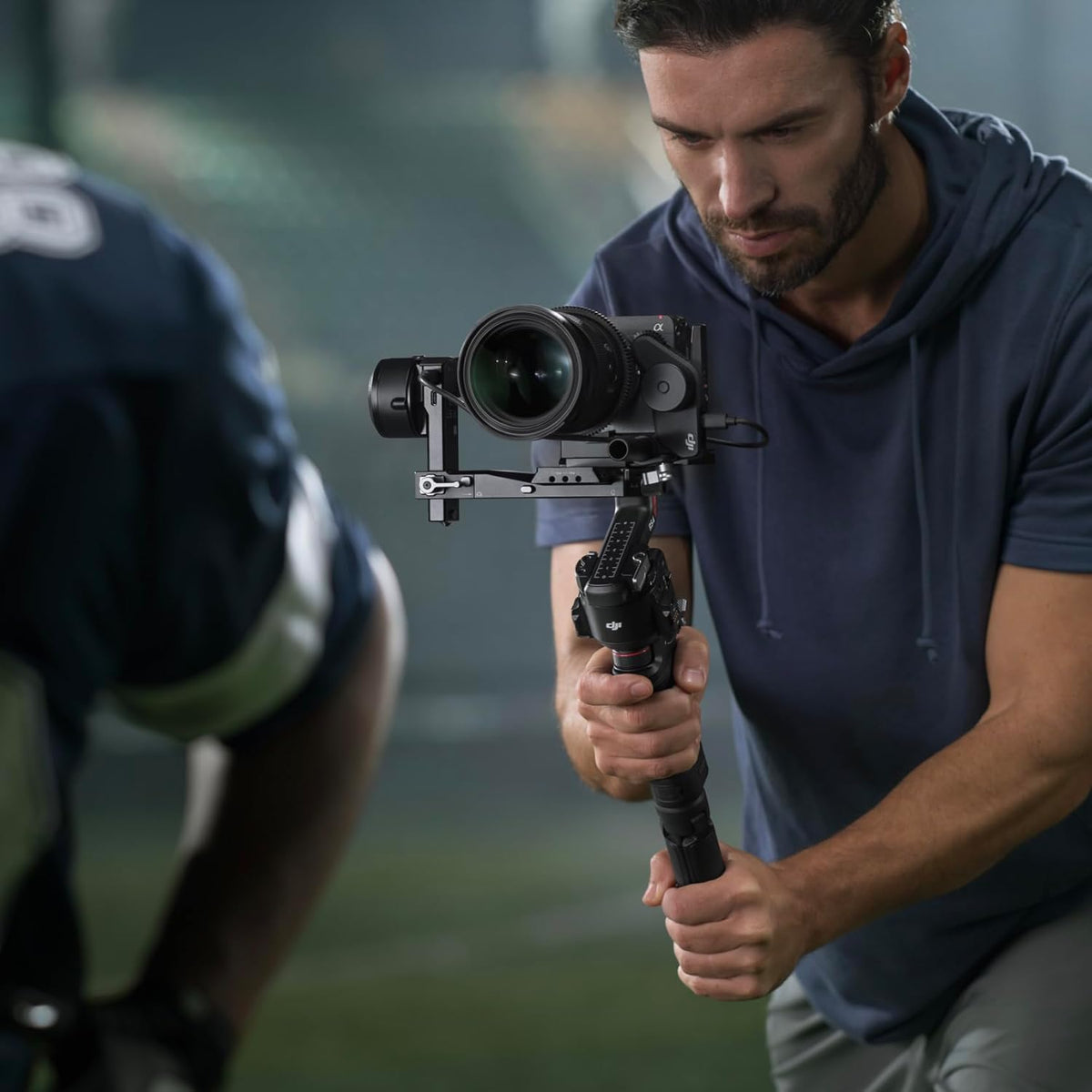 DJI RS 4 Combo, 3-Axis Gimbal Stabilizer for DSLR and Mirrorless Cameras Canon/Sony/Panasonic/Nikon/Fujifilm, Native Vertical Shooting, 2-Mode Switch Joystick, Teflon Axis Arms, With Focus Pro Motor