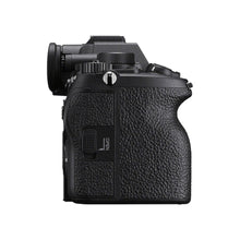 Sony Alpha 7R V Full Frame Mirrorless Interchangeable Lens Camera With 61.0MP Full-Frame Back-Illuminated Exmor R CMOS Sensor, Black, KSA Version with KSA Warranty Support