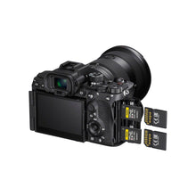 Sony Alpha 7R V Full Frame Mirrorless Interchangeable Lens Camera With 61.0MP Full-Frame Back-Illuminated Exmor R CMOS Sensor, Black, KSA Version with KSA Warranty Support