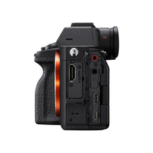 Sony Alpha 7 IV Full-Frame Mirrorless Interchangeable Lens Camera, 33 Mega Pixel Full-Frame Back-Illuminated Exmor R CMOS Image Sensor, ILCE-7M4K, with 28-70mm Zoom Lens