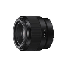 Sony FE 50mm F1.8 Compact Lightweight E Mount Lens with Beautiful Dedofusing Bokeh Compatible with Full Frame and APS C Camera SEL50F18F, Black, Lens Only