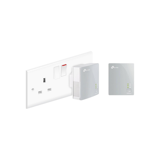 TP-Link TL-PA4010KIT Nano AV600 Powerline Adapter Starter Kit, Up to 300 m range, No Configuration Required, UK Plug White