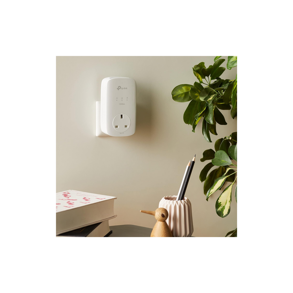 TP-Link TL-PA8033PKIT AV1300 3-Port Gigabit Passthrough 2x2 MIMO Powerline Adapter Starter Kit, No Configuration Required, UK Plug