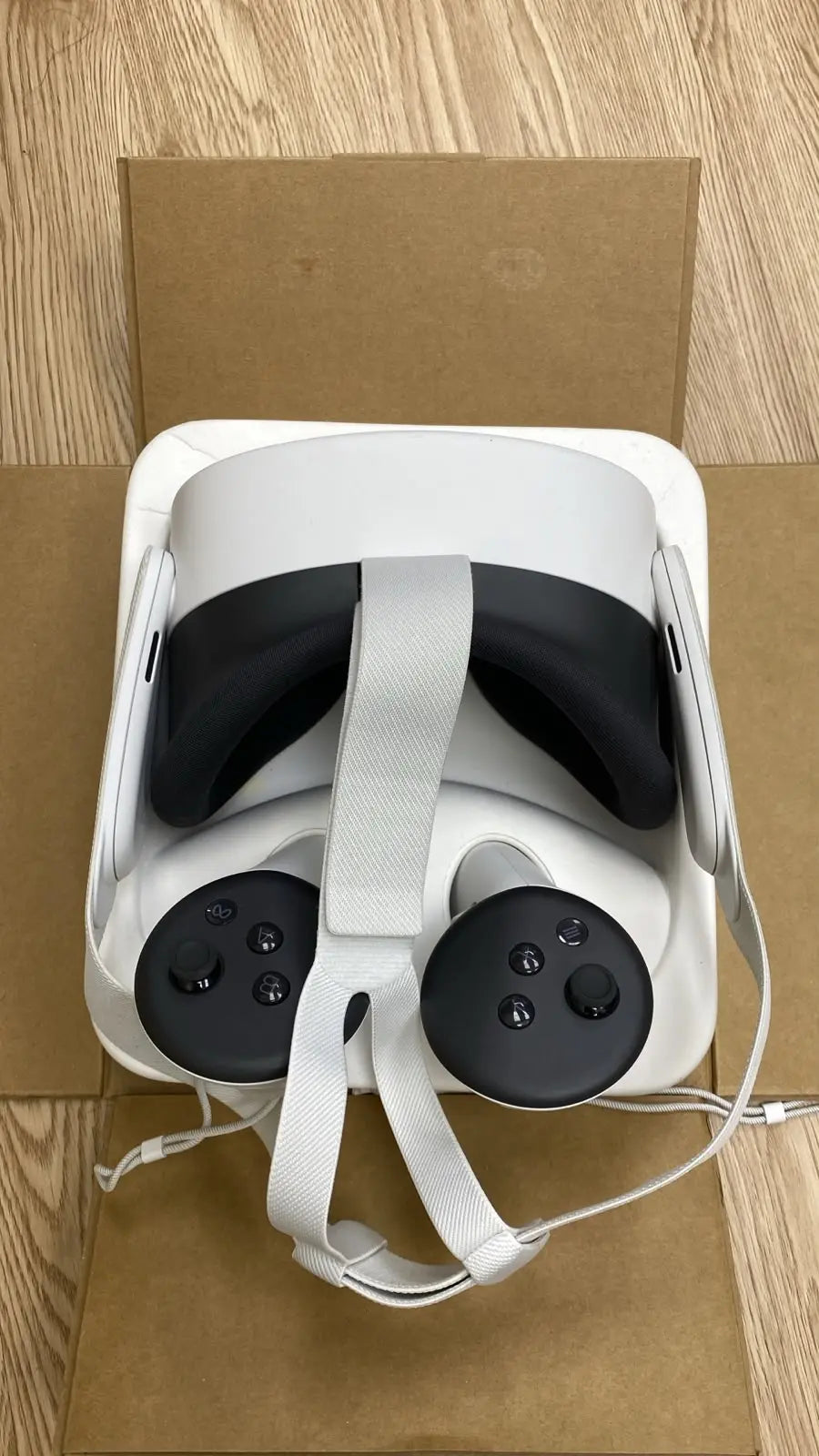 Meta Quest 3S 128GB All-in-One VR Headset – High-Resolution Mixed Reality, Touch Plus Controllers, White - Open Box (Box Damage - 100% Fully Working) - Kherajani Computers